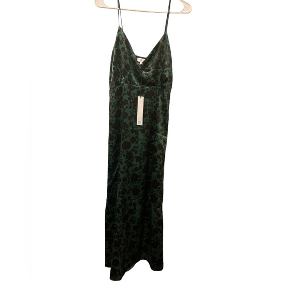 NSR Dresses & Skirts - NSR Maxi Dress Dark Green With Flowers Size Small NWT